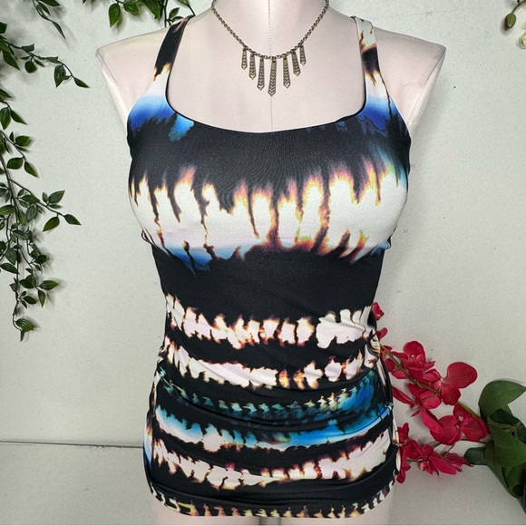 💙 Lucy Athletic Small Top 💙 - Picture 1 of 7